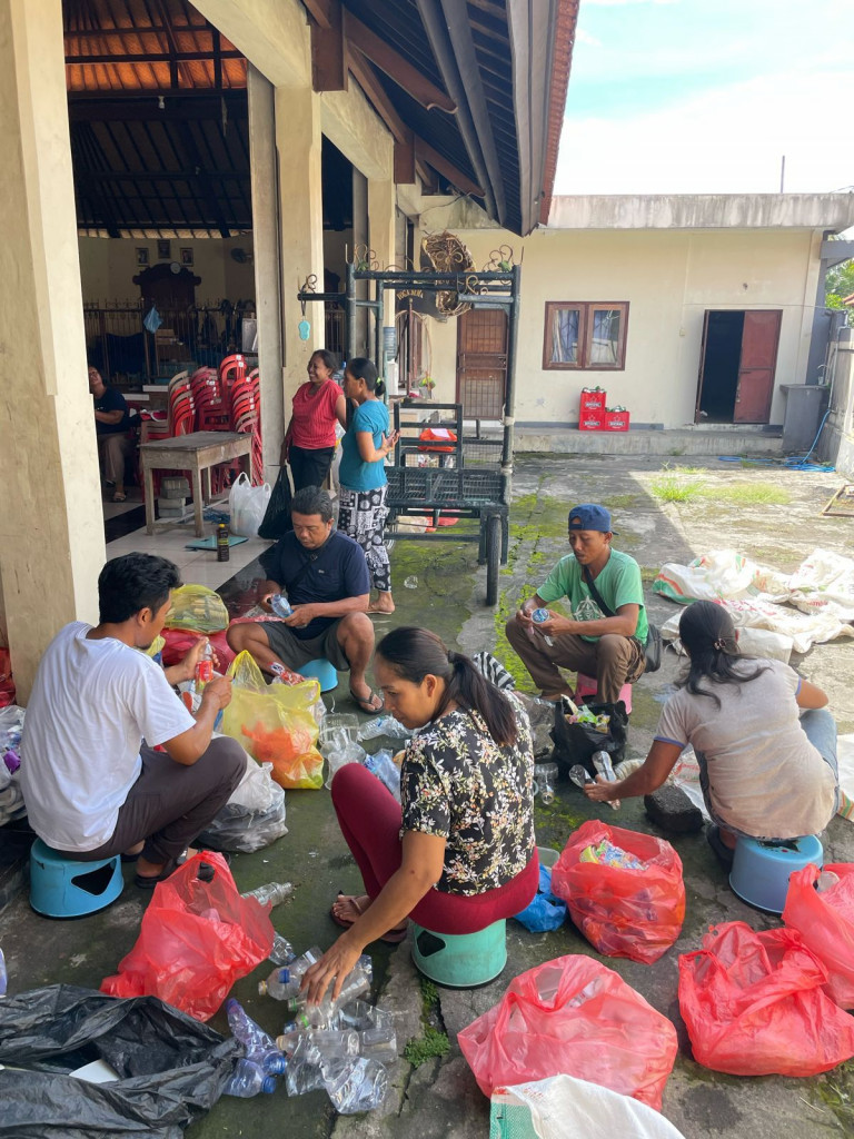 Kegiatan Bank Sampah Br. Kelepekan